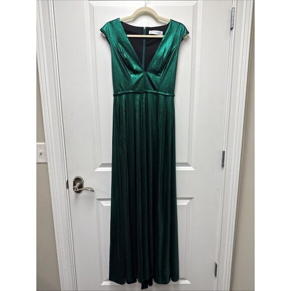 Mac Duggal Size 2 Green 27156 Cap Sleeve Deep V Neck High Slit Metallic Gown - Picture 4 of 16